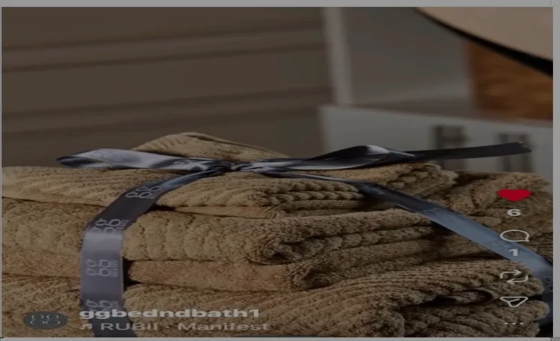 Set of beige towel